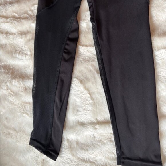 Move Black Compression Athletic Leggings with Mesh Ladies Size S  NWT - Picture 7 of 13